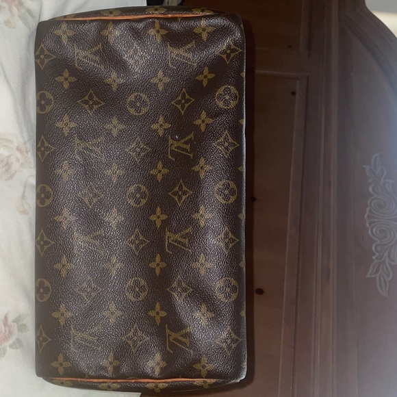 Louis Vuitton Monogram Speedy 30 - Picture 10 of 11